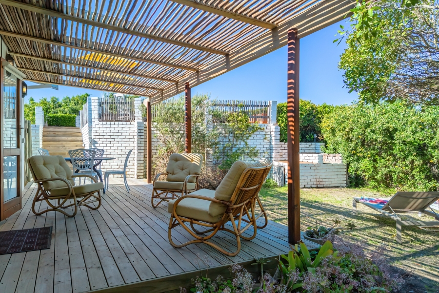 2 Bedroom Property for Sale in Keurboomstrand Western Cape